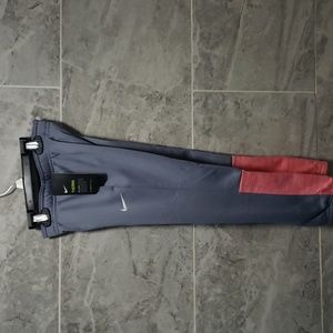 Girls Nike therma pants